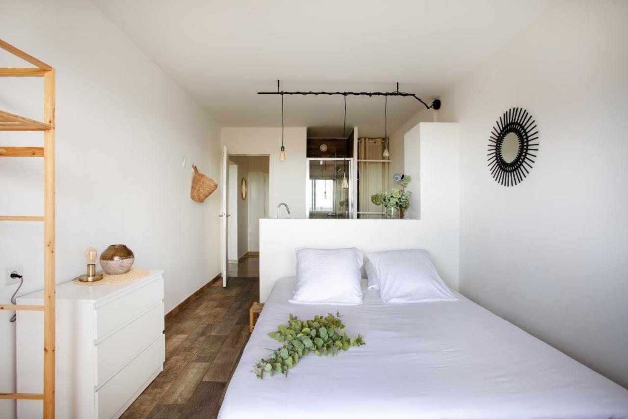 Vue Mer, Terrasse Et Parking Prive 昂蒂布 外观 照片