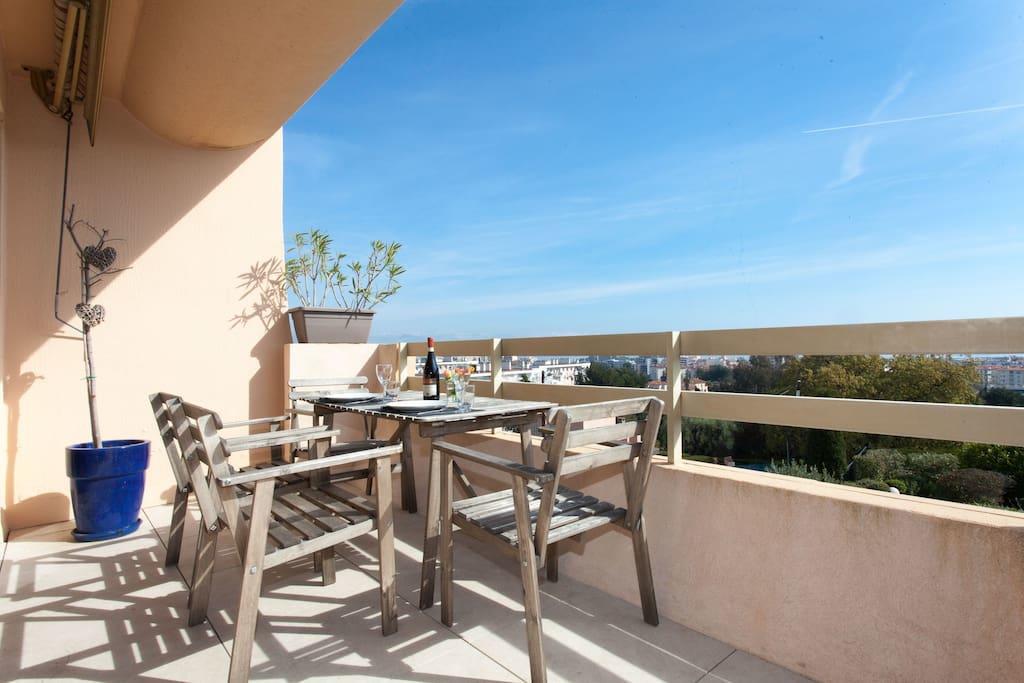 Vue Mer, Terrasse Et Parking Prive 昂蒂布 外观 照片